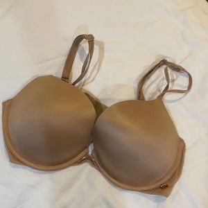 Victoria’s Secret very sexy push-up bra
